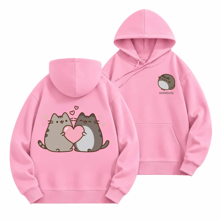 Różowa bluza z kapturem Pusheen Somebody - kotki z serduszkiem na plecach i napis z przodu
